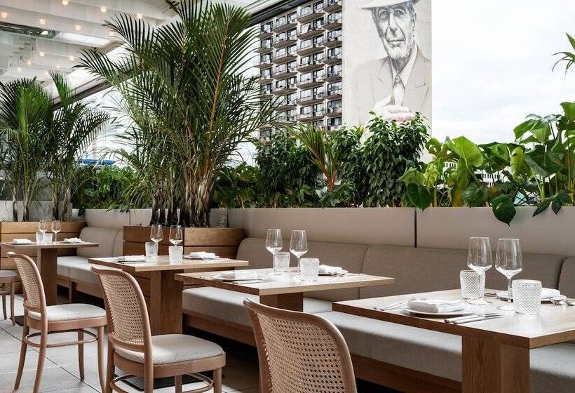 Four Seasons Hotel Montreal