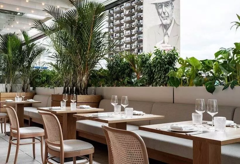 Four Seasons Hotel Montreal