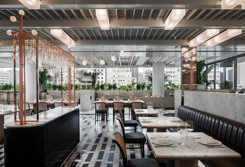 Four Seasons Hotel Montreal