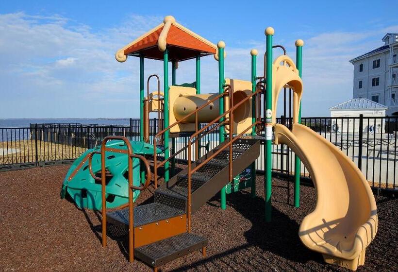 فندق Waterside Resort By Capital Vacations