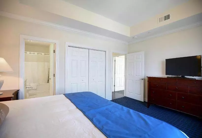 Hotelli Waterside Resort By Capital Vacations