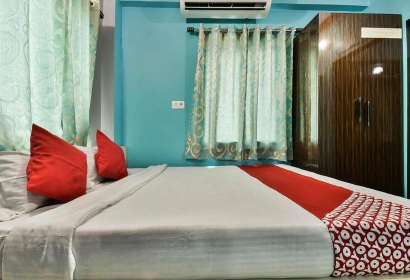 Отель Capital O 27616 Mega Royal