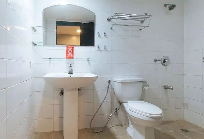 ペンション Reddoorz At Samat Mandaluyong