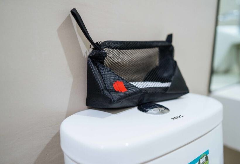 بنسيون Reddoorz At Samat Mandaluyong