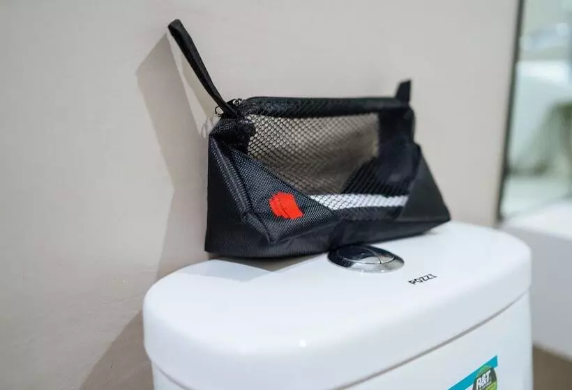 ペンション Reddoorz At Samat Mandaluyong