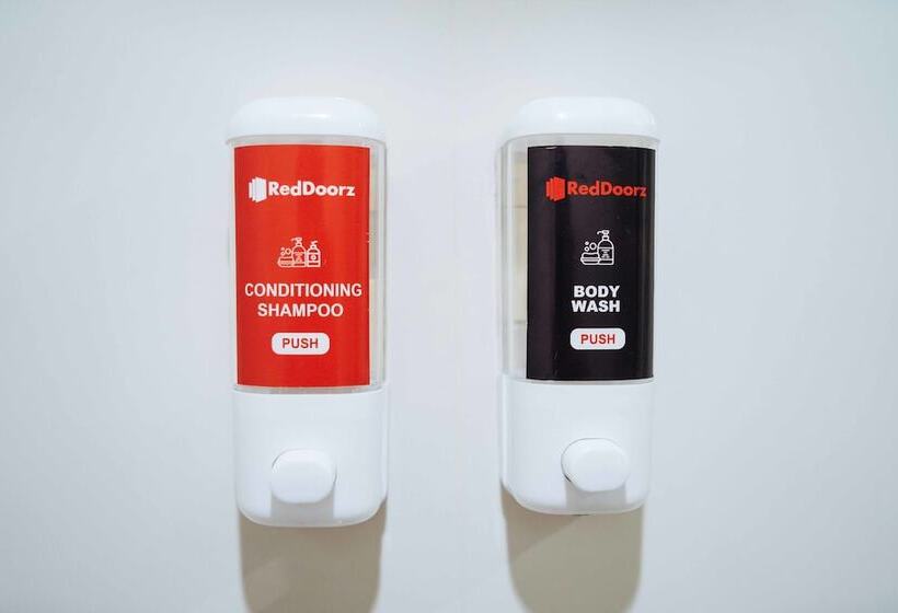 بنسيون Reddoorz At Samat Mandaluyong