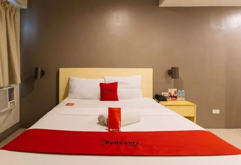 ペンション Reddoorz At Samat Mandaluyong