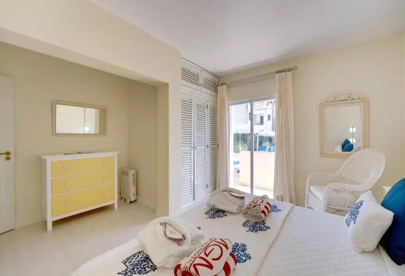 Sunrise Beach Villa, Albufeira by Delilah Collection