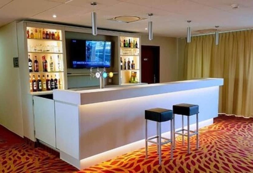 فندق The Originals City, Hôtel Acadine, Pontaudemer