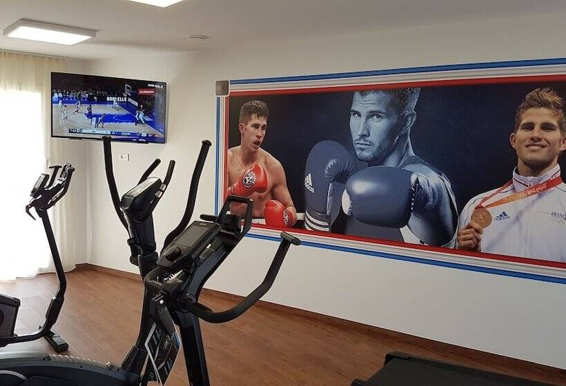 فندق The Originals City, Hôtel Acadine, Pontaudemer