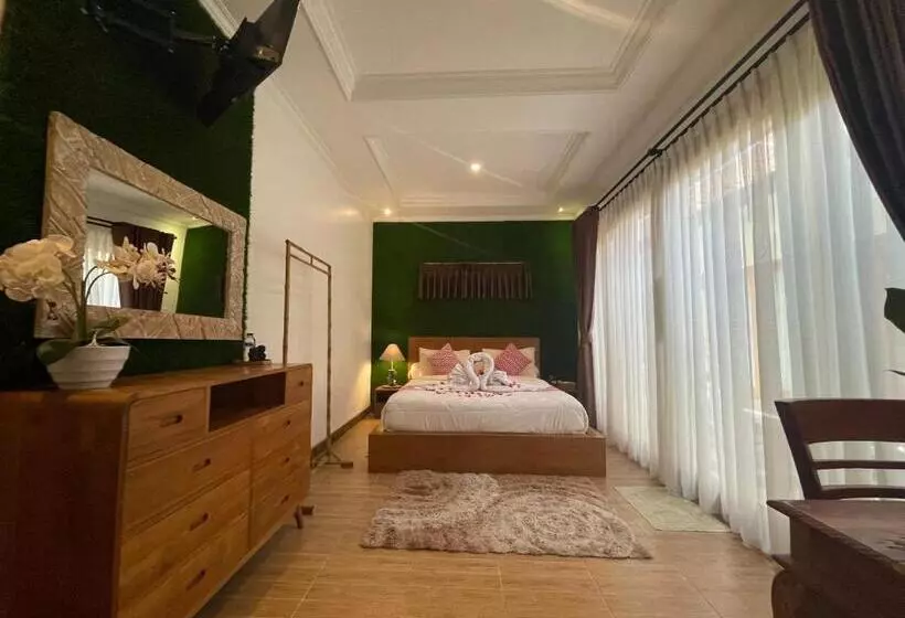 پانسیون Dong Jegeg Canggu