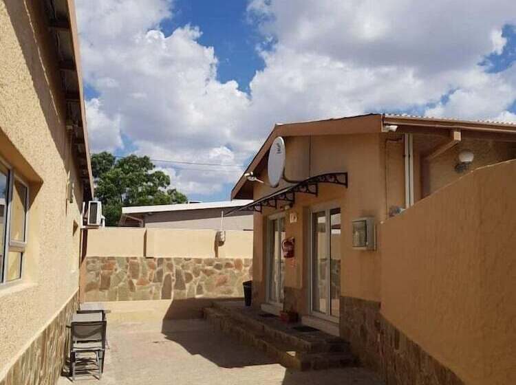 پانسیون Esperanca Guesthouse