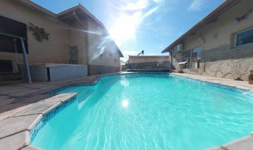 پانسیون Esperanca Guesthouse