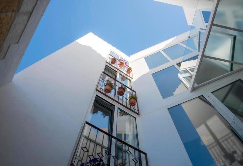 בית מלון כפרי Noualt