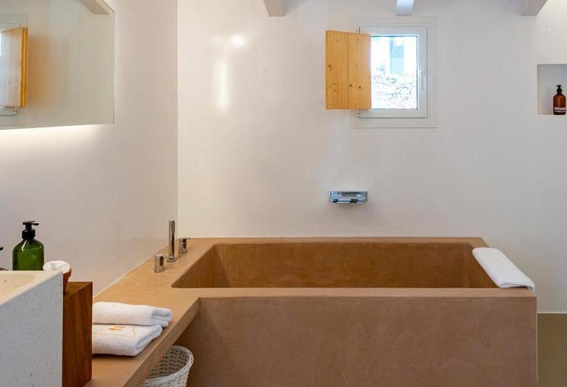 בית מלון כפרי Noualt