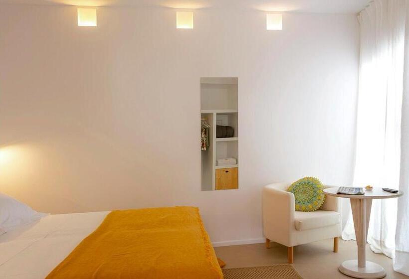 בית מלון כפרי Noualt