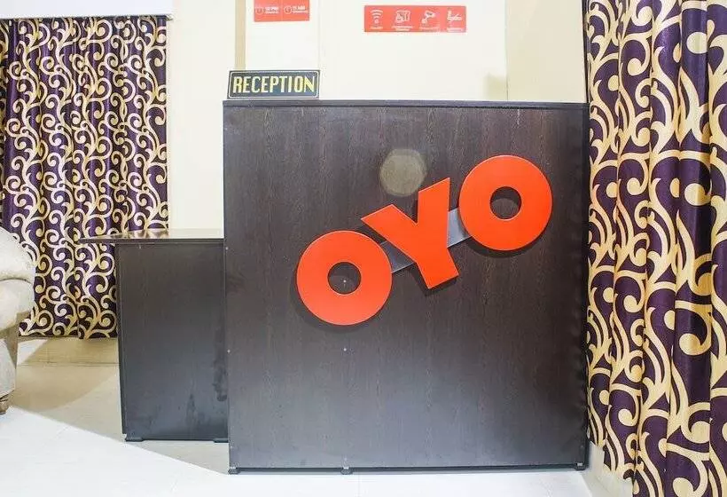ホテル Oyo 17015 My Lodge