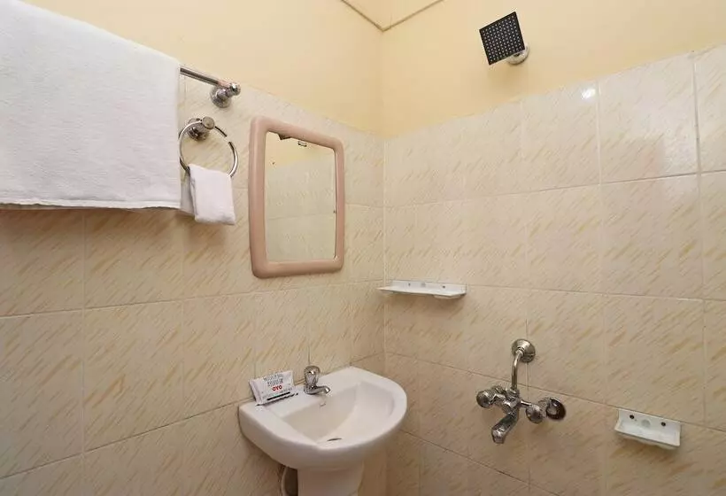 ホテル Oyo 17015 My Lodge