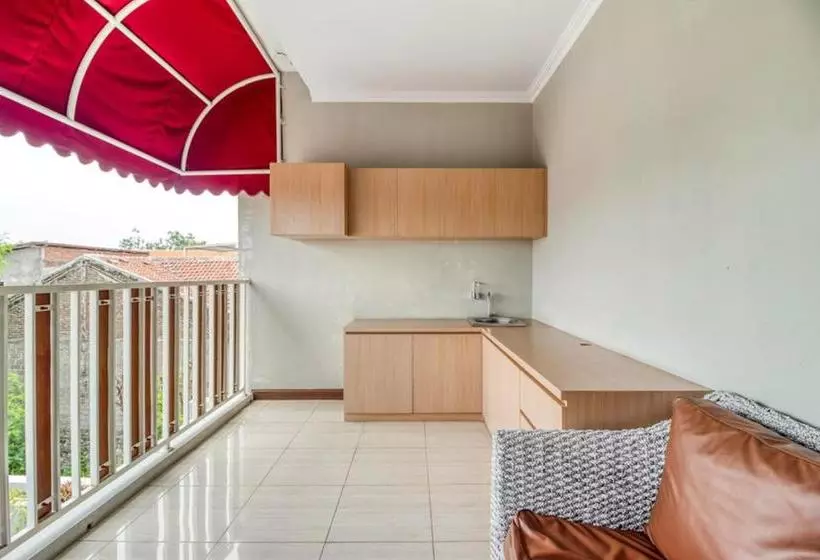 ホテル Reddoorz @ Homestay Tentrem Ayem