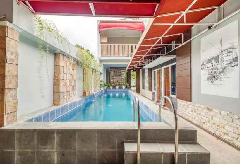 ホテル Reddoorz @ Homestay Tentrem Ayem