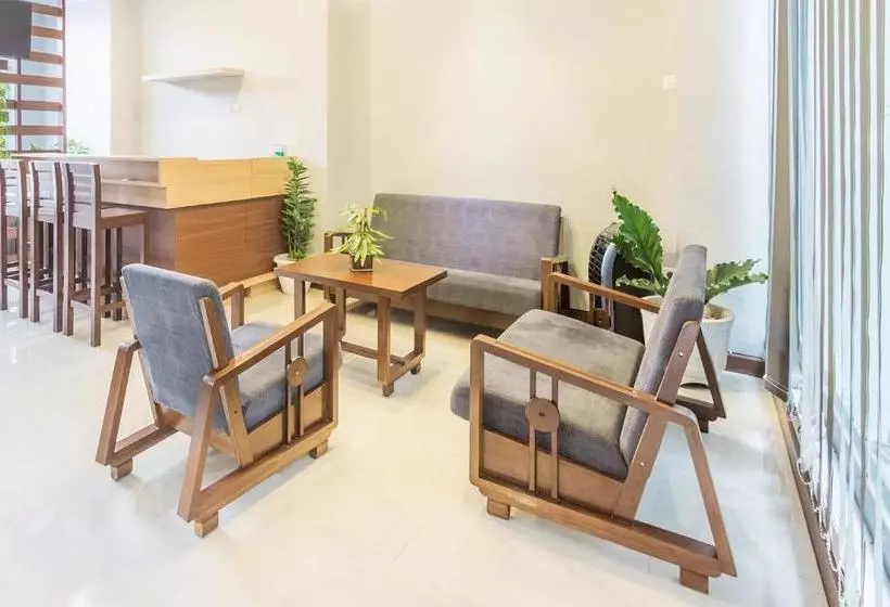 ホテル Reddoorz @ Homestay Tentrem Ayem