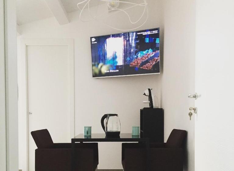 פנסיון Paolino Exclusive Rooms