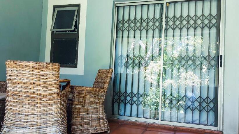 פנסיון Woodpecker On Marine