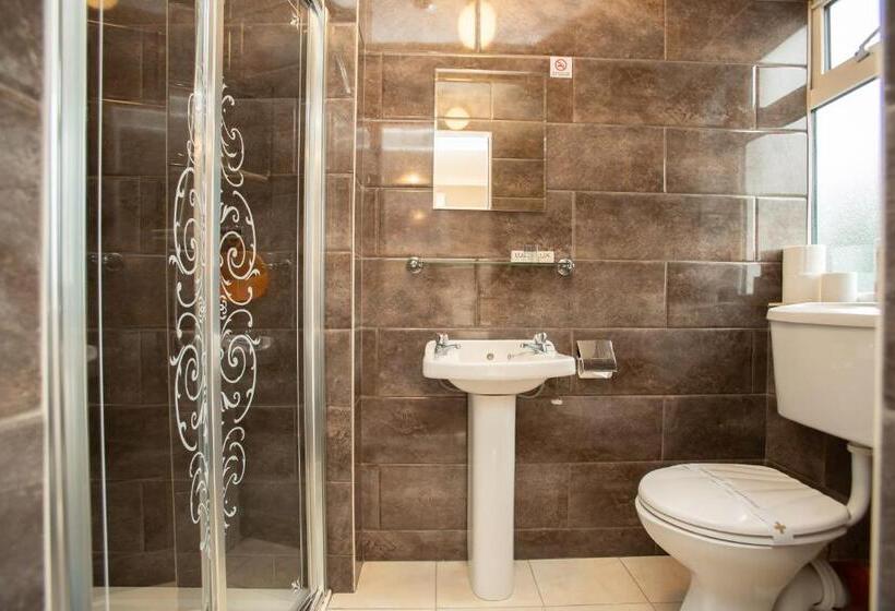 Whitaker Lodge Bed & Breakfast