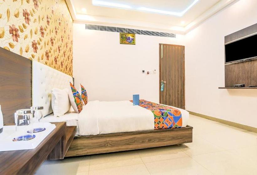 ホテル Fab Heaven Grand