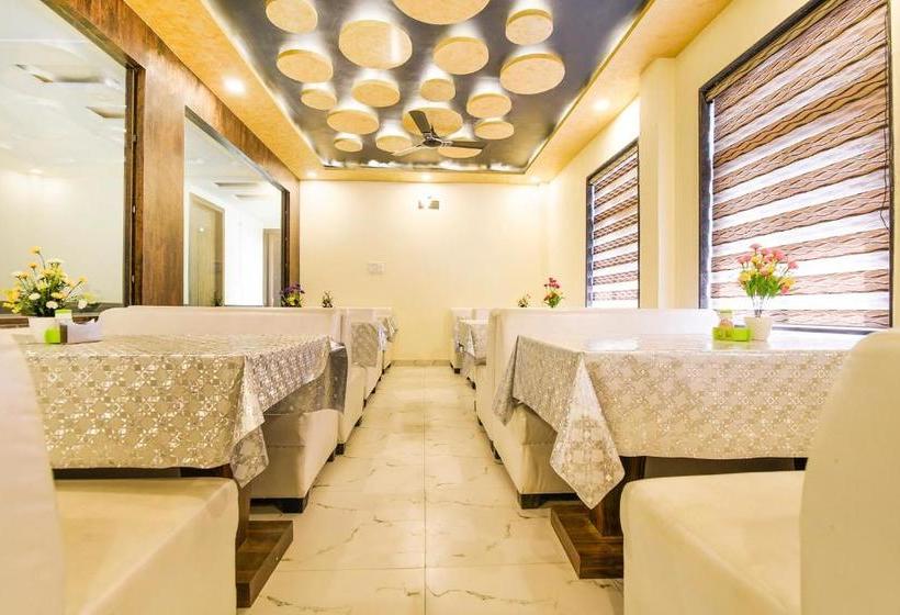 ホテル Fab Heaven Grand