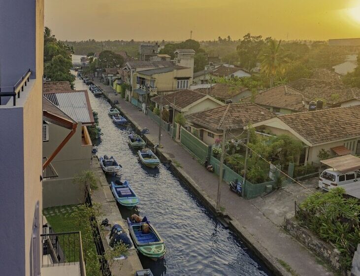 Hive 68   Hotel And Resorts