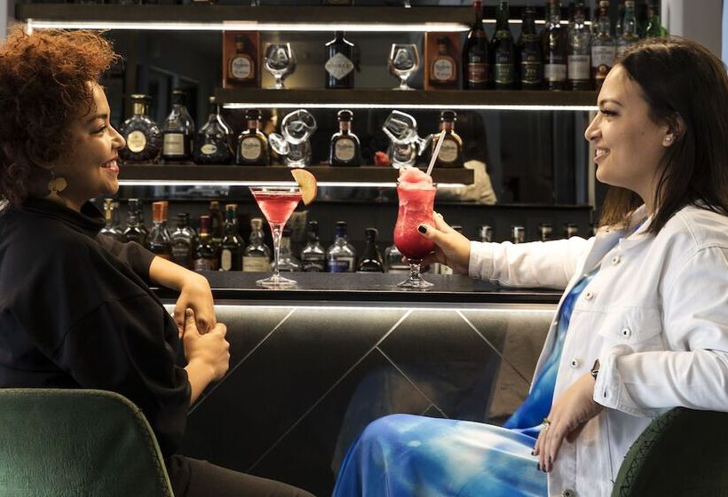 فندق The Capital Melrose