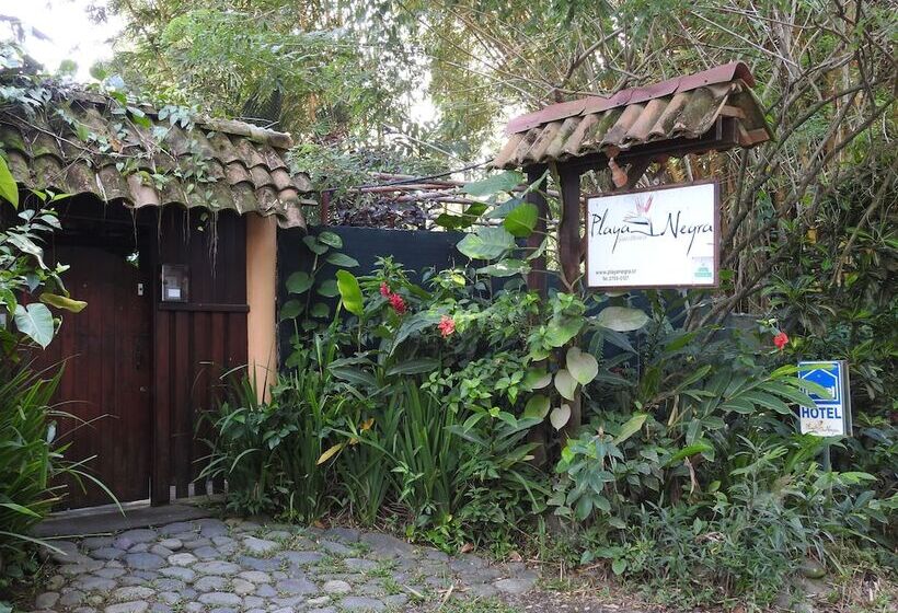 هاستل Playa Negra Guesthouse