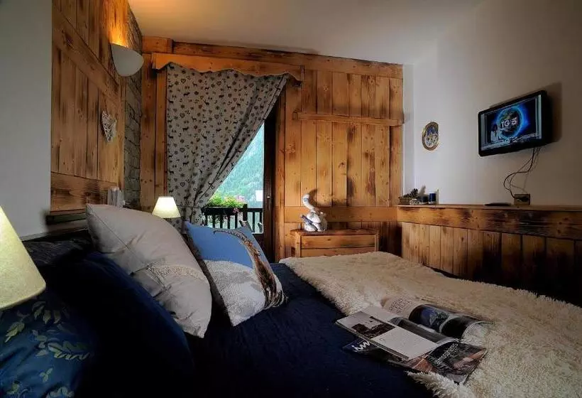 Aparthotel Foyer D Antan Suite Con Caminetto Hammam O Vasca Idromassaggio