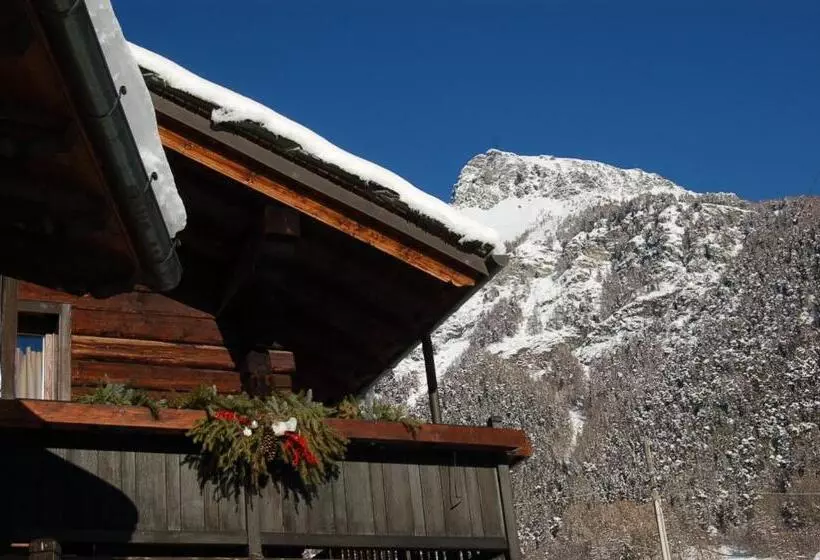 Aparthotel Foyer D Antan Suite Con Caminetto Hammam O Vasca Idromassaggio