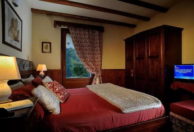 Aparthotel Foyer D Antan Suite Con Caminetto Hammam O Vasca Idromassaggio