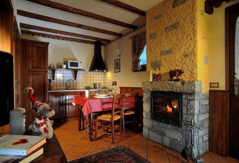 Aparthotel Foyer D Antan Suite Con Caminetto Hammam O Vasca Idromassaggio