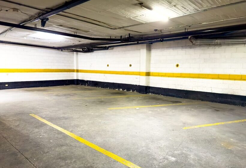 Отель Macedonia Plaza Medellin