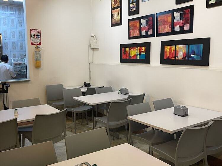 Отель Macedonia Plaza Medellin