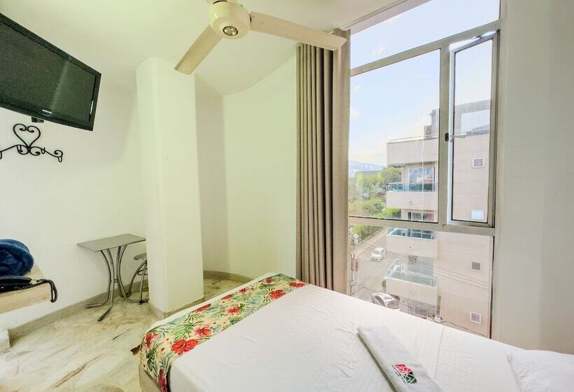 Отель Macedonia Plaza Medellin