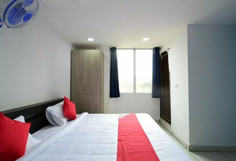 ホテル Oyo 18487 V Wella Inn