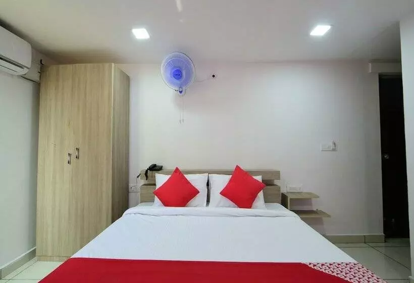 ホテル Oyo 18487 V Wella Inn