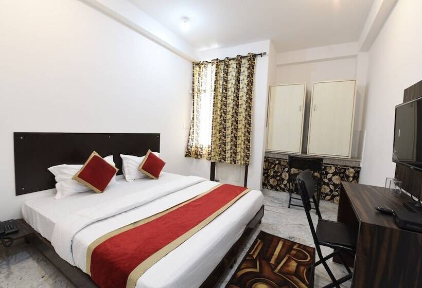 בית מלון כפרי Oyo 18982 Ooak Homes