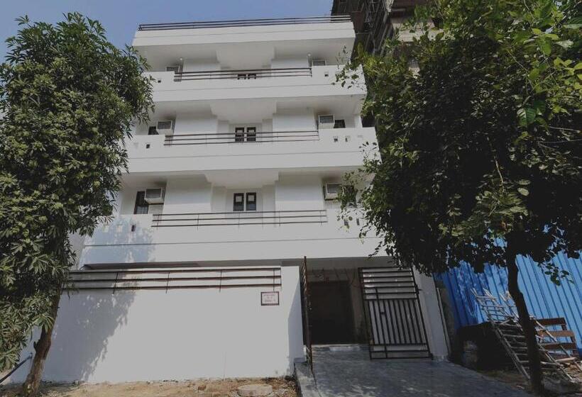 בית מלון כפרי Oyo 18982 Ooak Homes