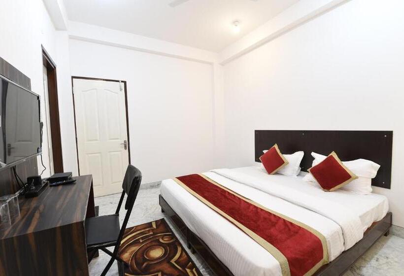 בית מלון כפרי Oyo 18982 Ooak Homes