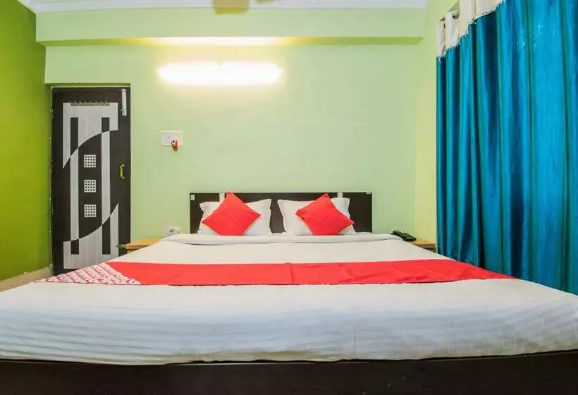 ホテル Oyo 23025 Rudra Guest House