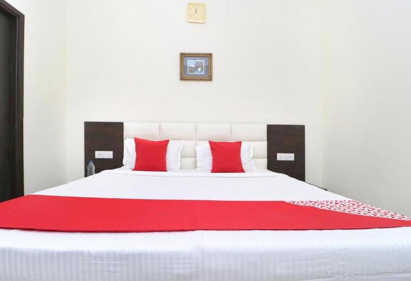 هتل Oyo 6623 Namaskar Villa