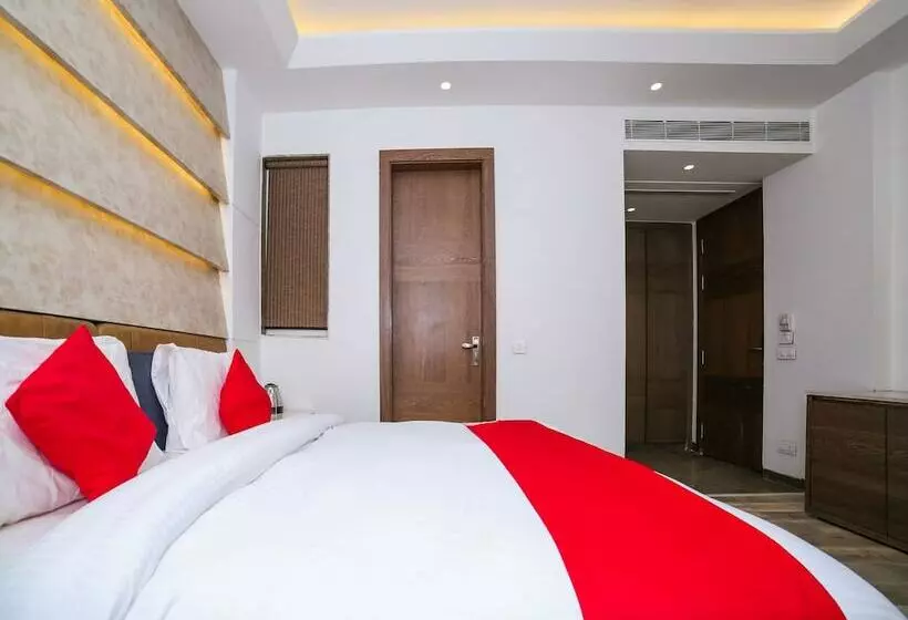 ホテル Townhouse Oak  Dev Palace