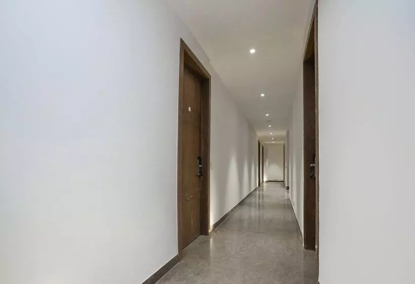 ホテル Townhouse Oak  Dev Palace