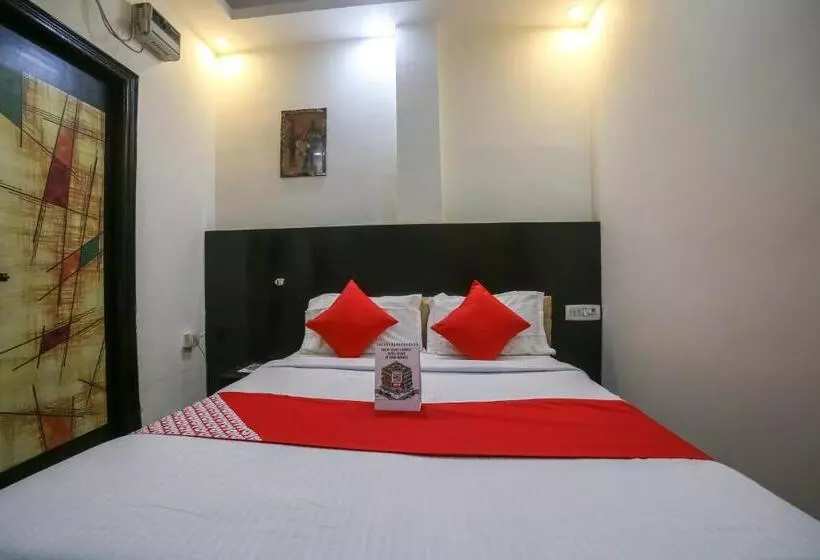 Oyo 19875 Hotel West Delhi Inn